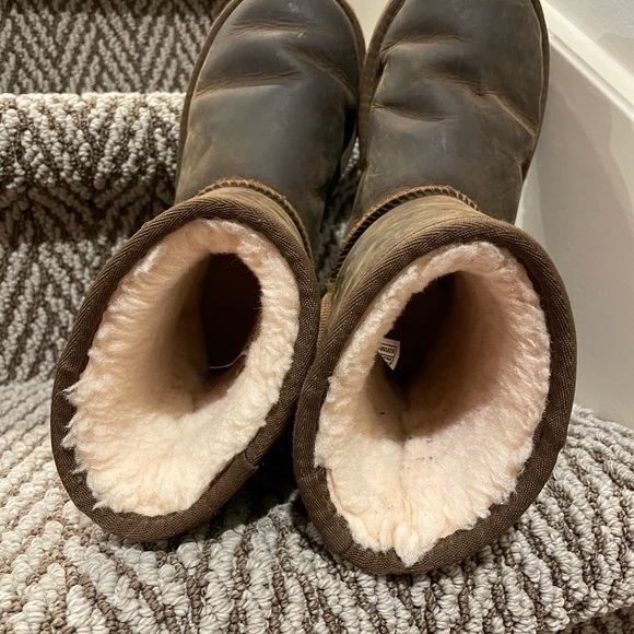 UGG Classic Mini II Boots size 2 short Dark brown - Picture 5 of 6